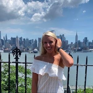 Meet your Posher, Madeleine